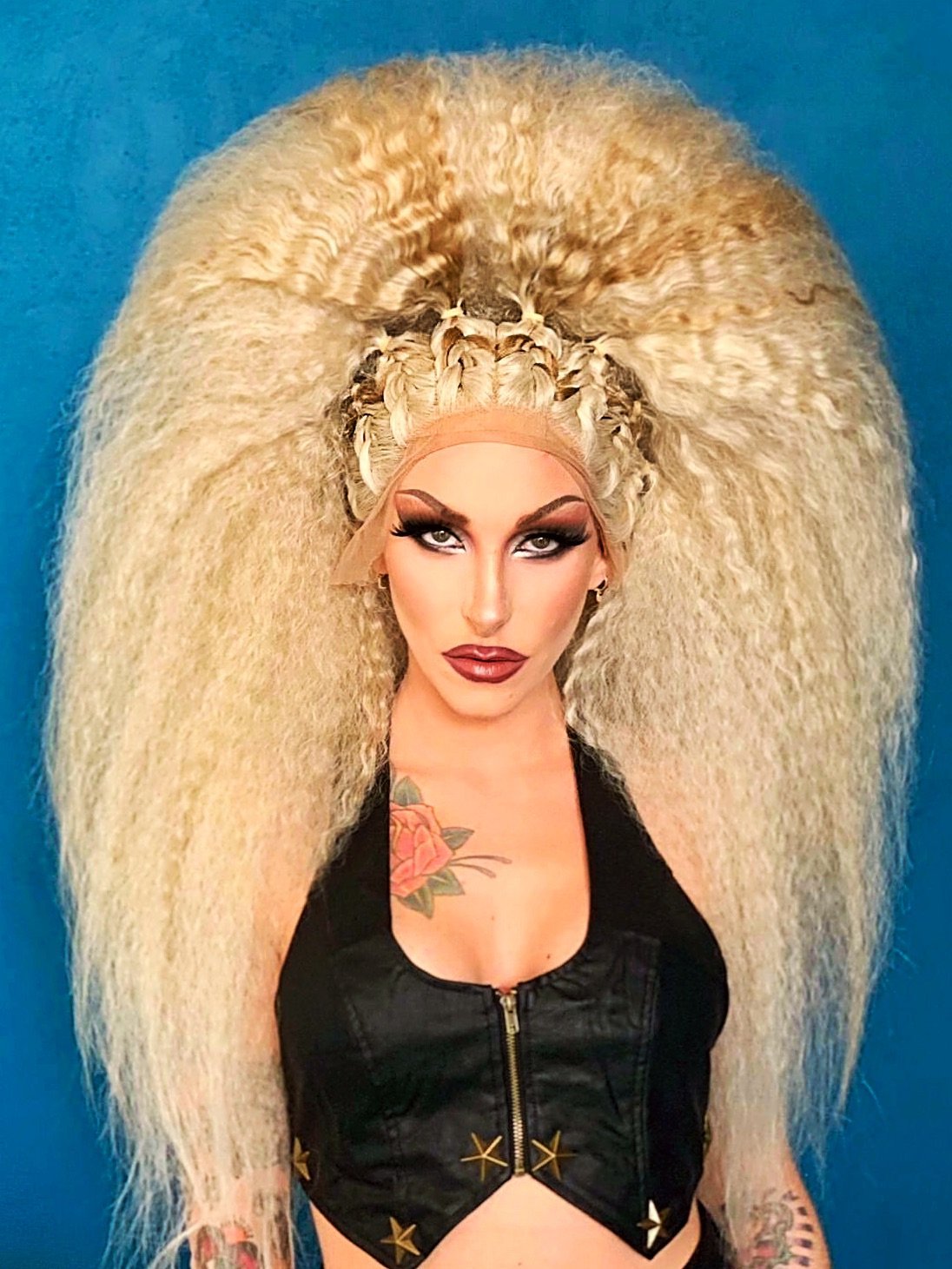 Huge Crimp with Statement Plaits